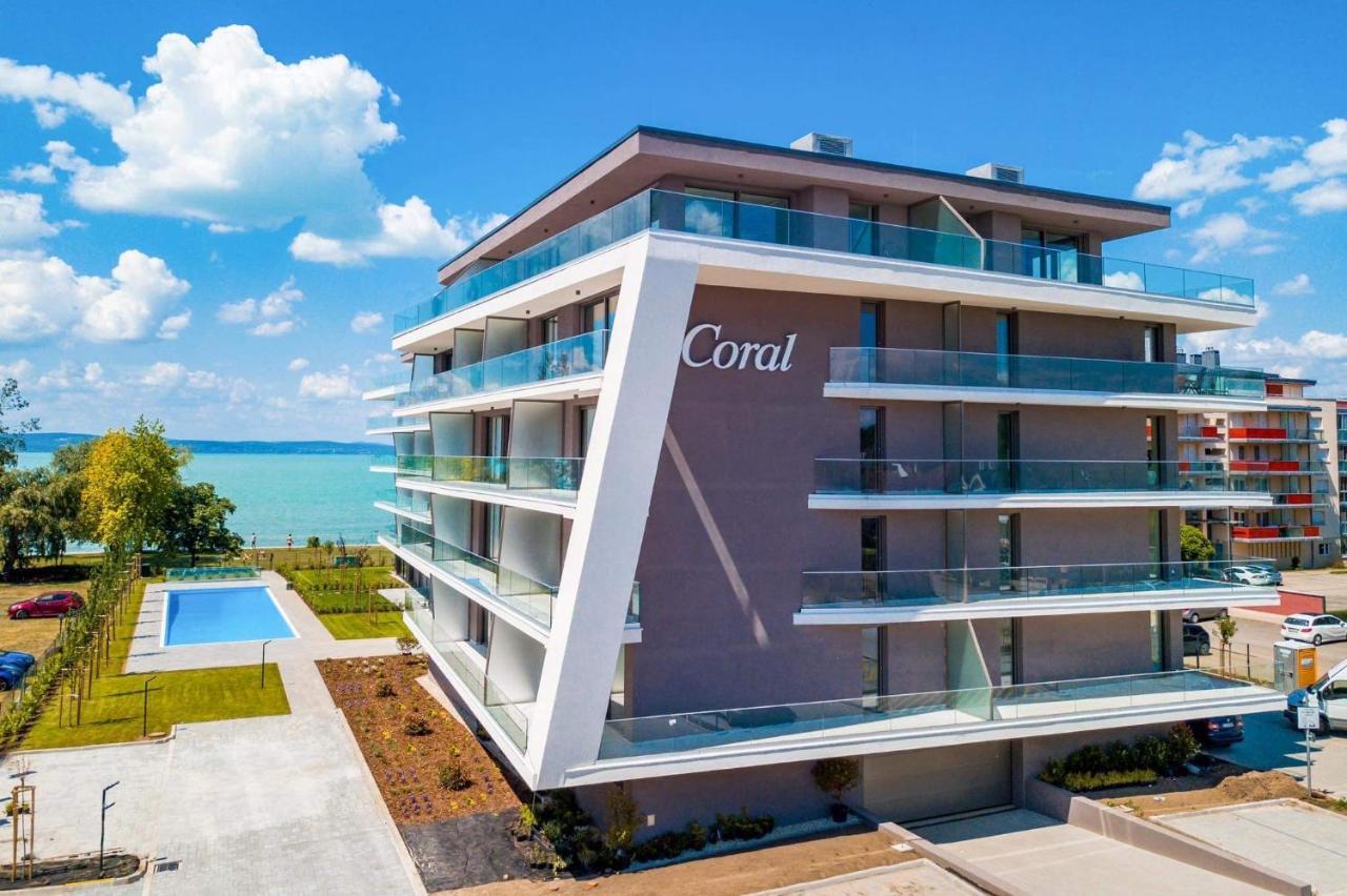 Myflat Coral Beach Apartment Siofok Luaran gambar