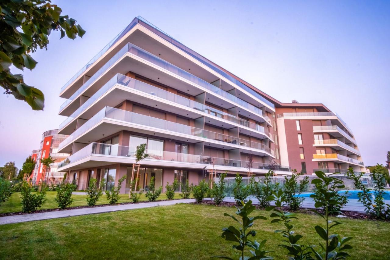 Myflat Coral Beach Apartment Siofok Luaran gambar
